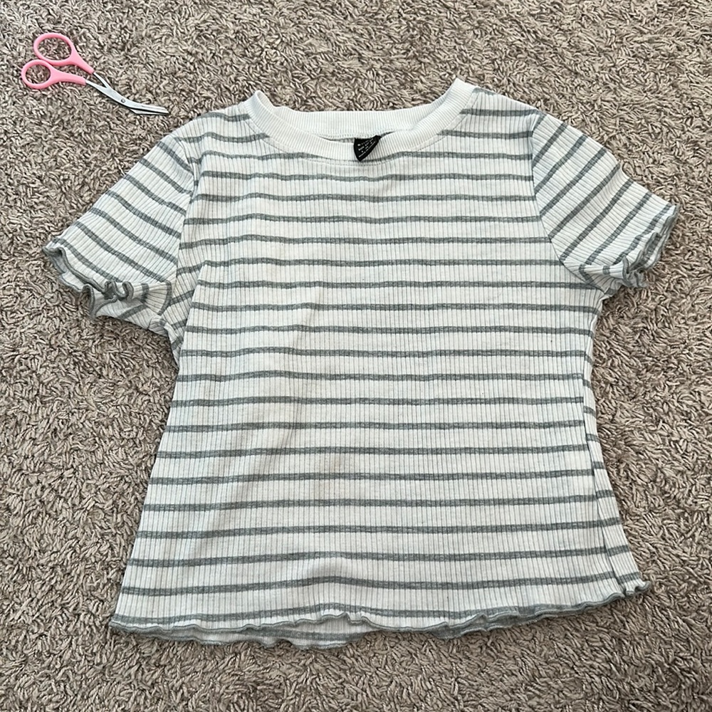 Basic Striped Crop-Top